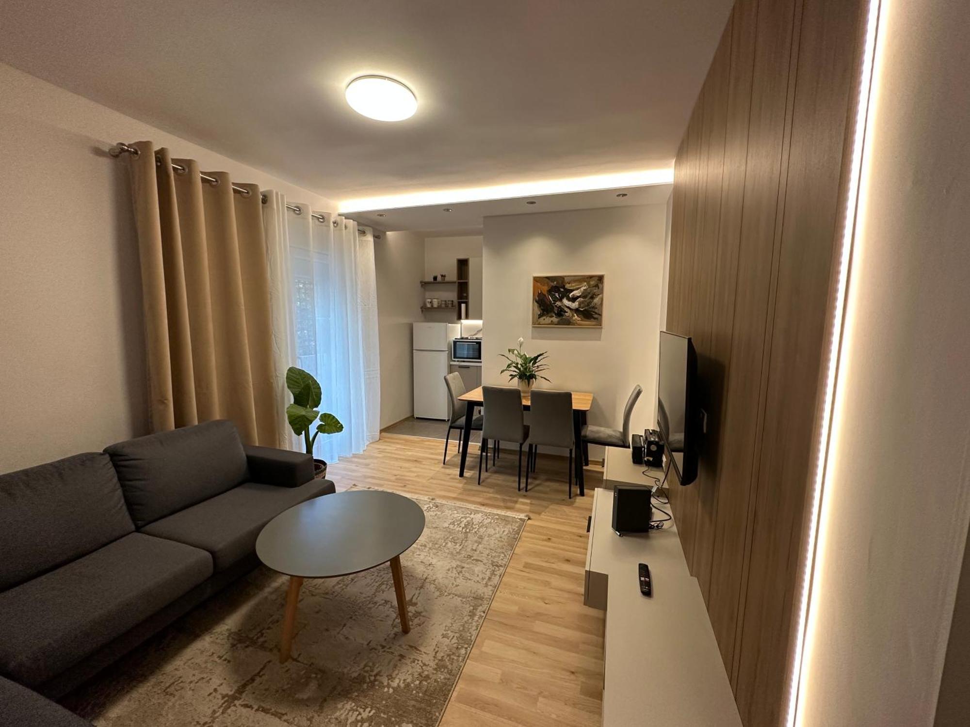 Apartment Pazari